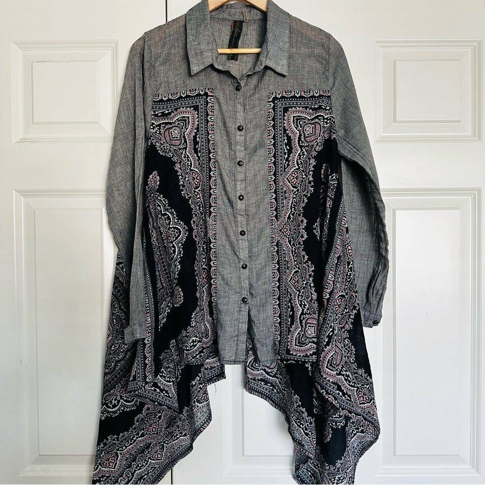 ARATTA SILENT JOURNEY | Chambray Paisley Mixed Media Asymmetrical Blouse | Large